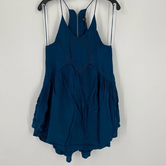 Romeo & Juliet Couture Women’s Blue Sleeveless Romper size S - Picture 1 of 4